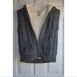 CLEARANCE❗Arizona Hooded Sherpa Sweater Vest - S